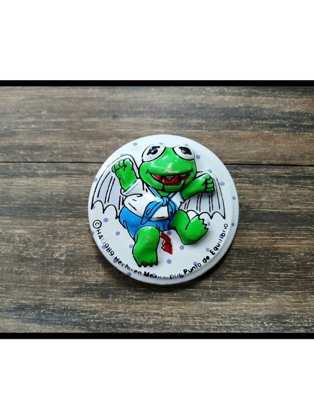 1980's Vampire Kermit The Frog Pin Henson 3D Raised Halloween  Ultra Rare